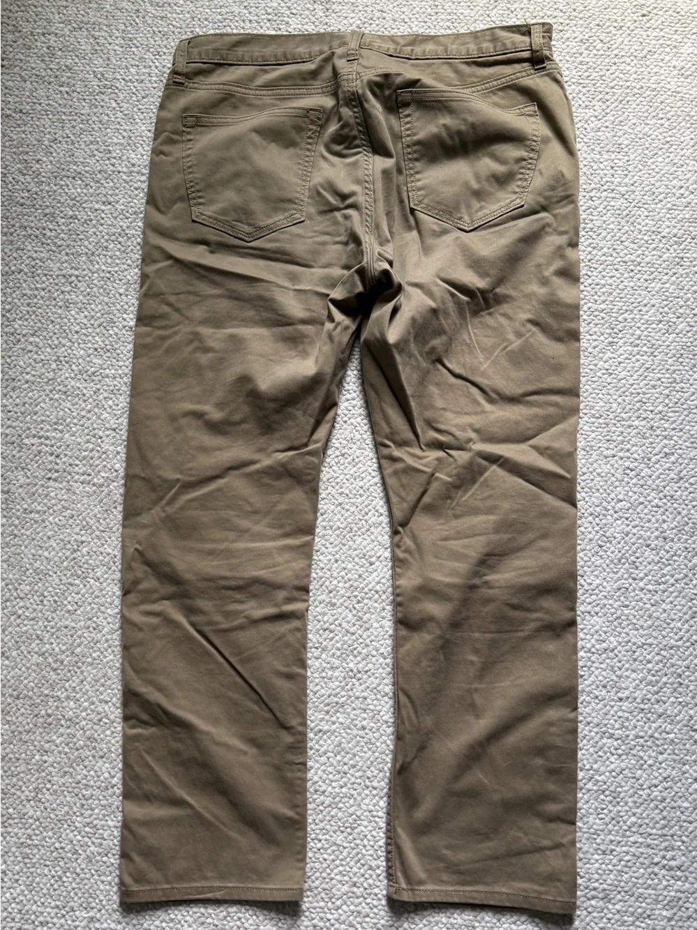 Banana Republic Men's Slim Fit Chino Pants in Khaki